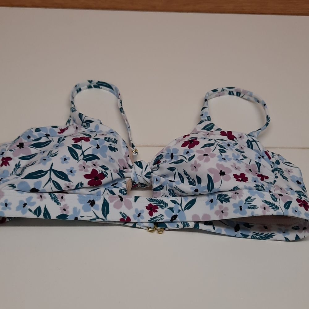 Kona sol, floral, blue and purple, padded, adjustable straps and back band